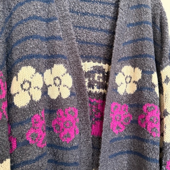 Natural Life Wool Blend Gray Pink Floral Calla Jacquard Cardigan Sweater - Picture 7 of 12